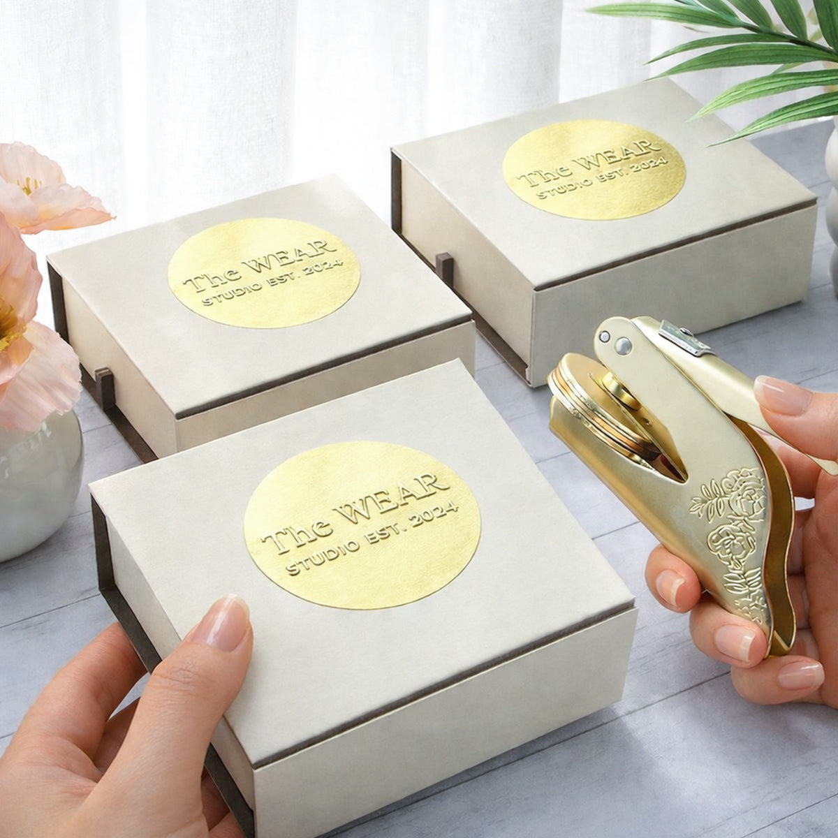 Timbre à sec personnalisé avec votre logo 1