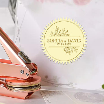 Sello en Seco Personalizado de Hojas para Boda con Nombre y Fecha 18 21