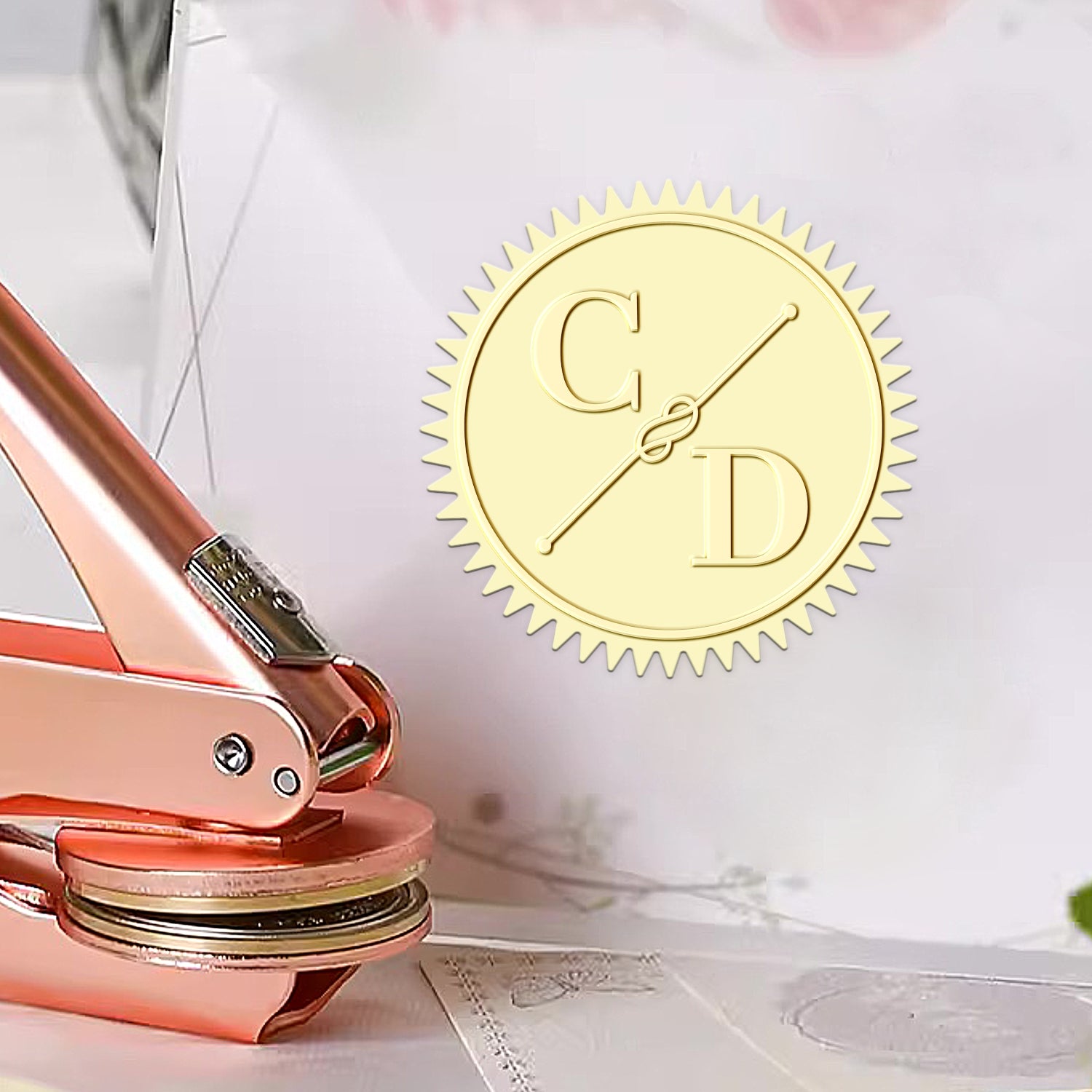 Chancela de Inicial com Monograma de Casamento Personalizado com Nó Simples 1-51